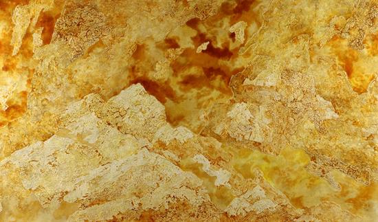 《崛》蒲江,2014年,木板漆画、大漆、聚氨酯、铅丝,120x200cm